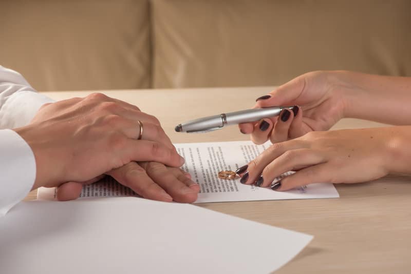 8 Reasons You Shouldn T Divorce Without A Lawyer Gerard A Falzone